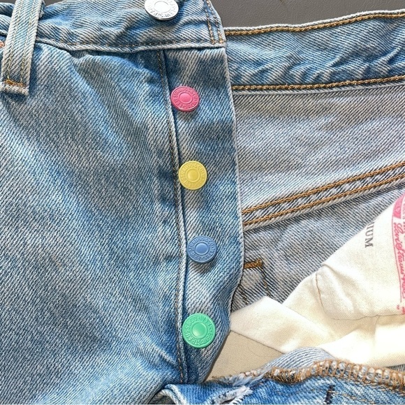 Levi’s Premium 501 High Rise Cut-Off Denim Shorts – Distressed with Colorful But - Picture 5 of 8